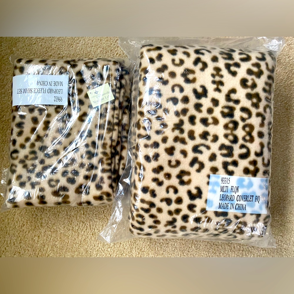 Leopard Fleece Full/Queen Coverlet and Sham set.